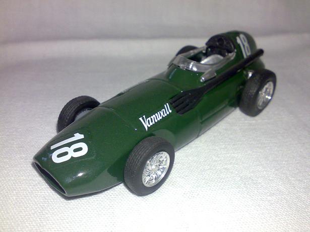 Vanwall VW4, Stirling Moss, GP Velké Británie 1957 - Aintree Circuit