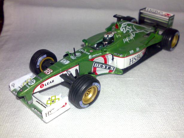 Jaguar R2, Eddie Irvine, GP Francie 2001 - Circuit de Nevers - Magny-Cours